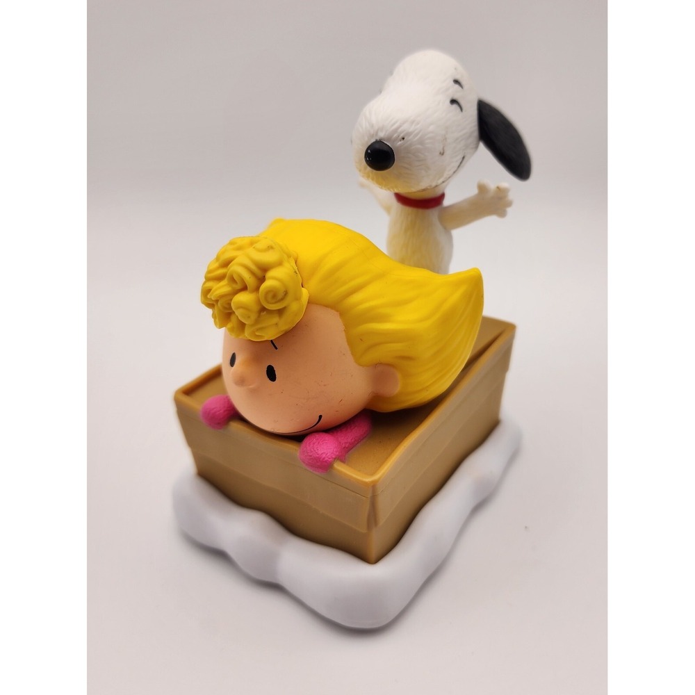 2015 Sally & Snoopy Sledding 4" McDonalds‎ PVC Figure #5 Peanuts